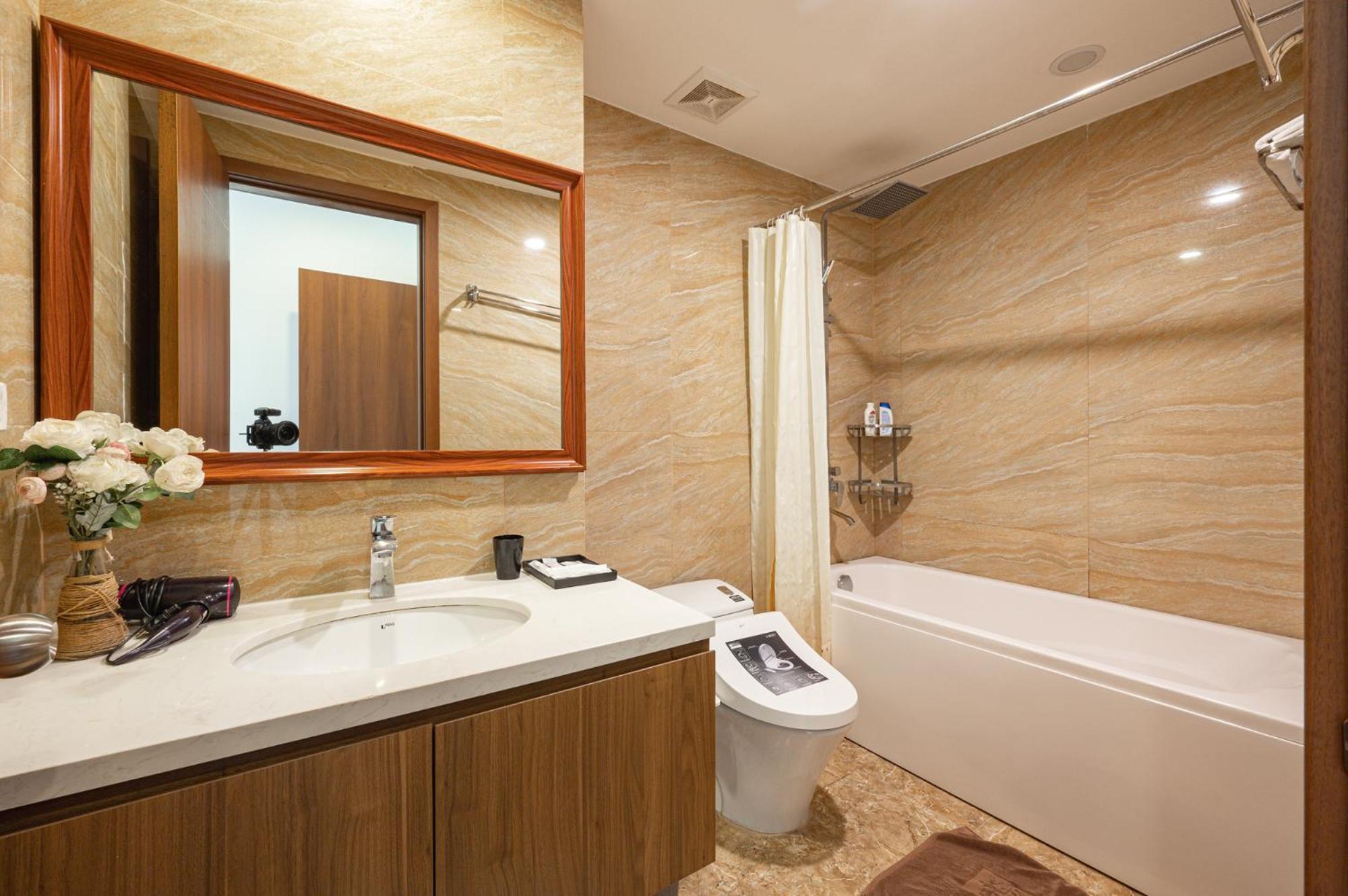 Luxe Paradise Suites Tay Ho Hanoi Dış mekan fotoğraf